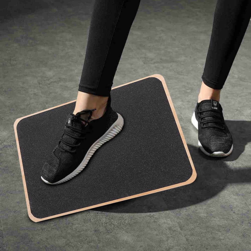 Wooden Non-Slip Balance Board Close Up - Thefitnesshut.com